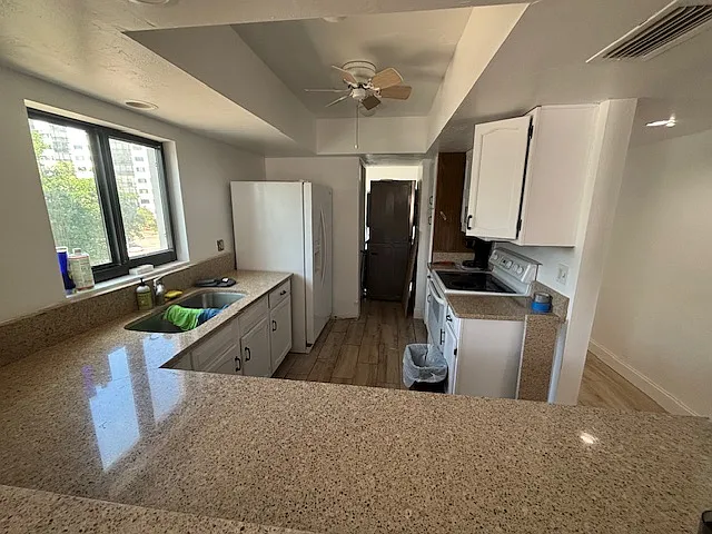 4263 Bay Beach Ln — Photo 4