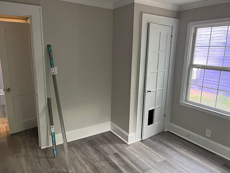 202 W Nance St — Photo 18