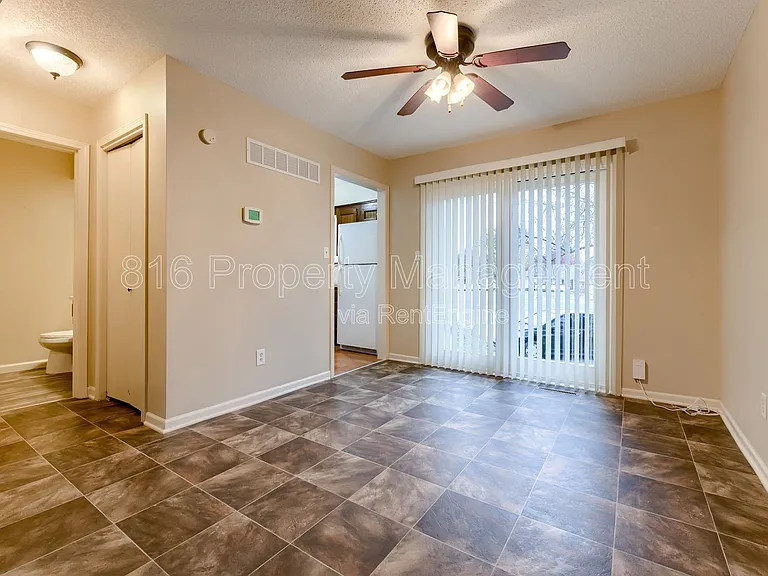 164 SW Robin Rd — Photo 7