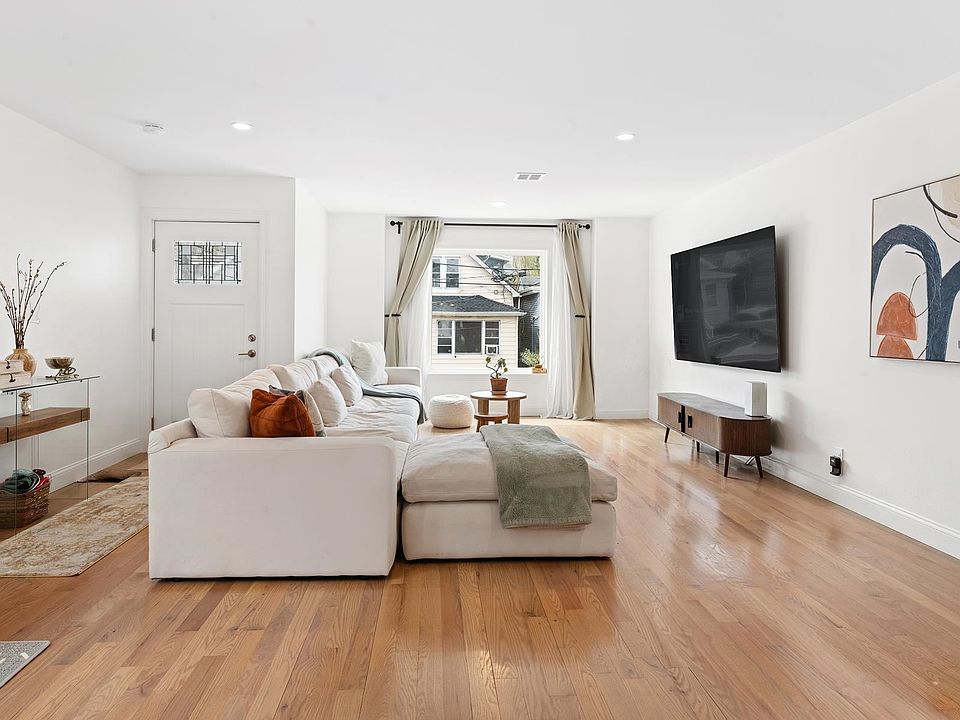 1st image of 1516 71st St