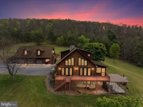 272 Buster Brown, Rio, WV 26755