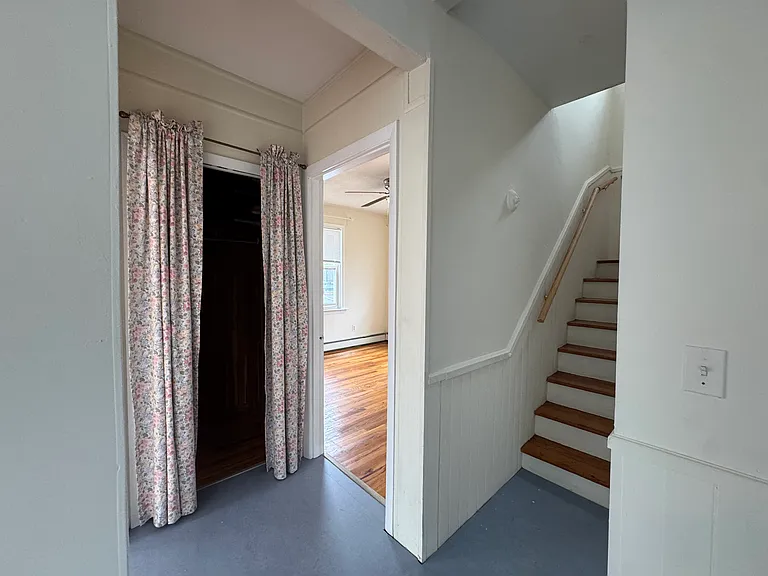 158 Vinton St — Photo 6