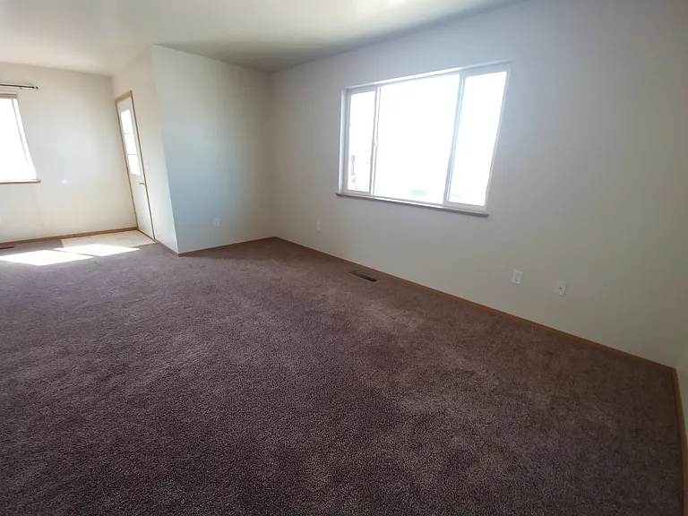 7037 Freedom Ct #B — Photo 4