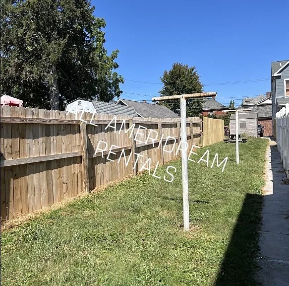 427 Carlisle St — Photo 7