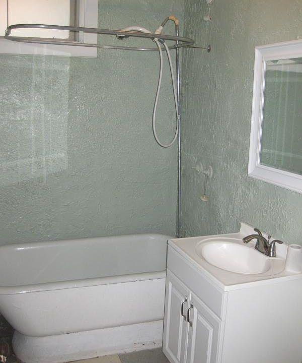 2nd image of 2776 Hampshire Rd APT B1