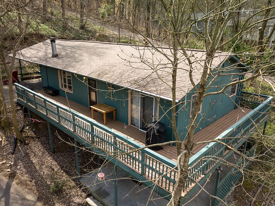 1st image of 400 Carmol Dr