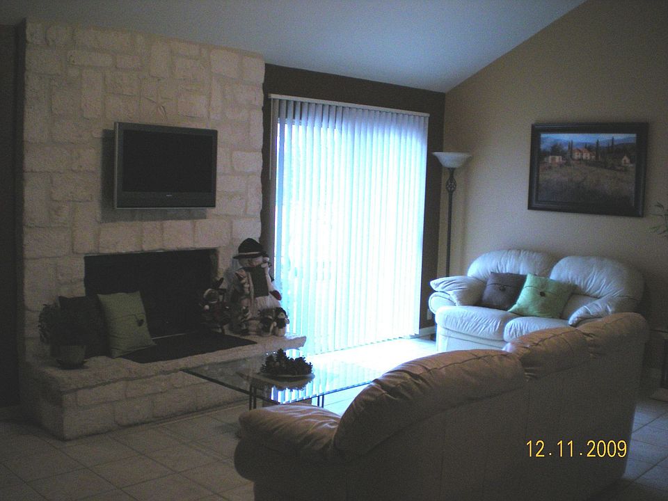 2nd image of 18 Ranger Creek Rd