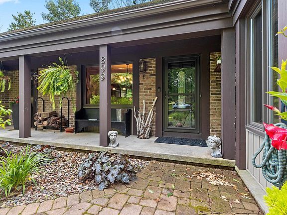 5th image of 899 Pine Hill Dr