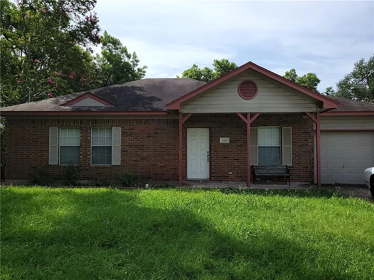 1501 Prather St — Photo 1