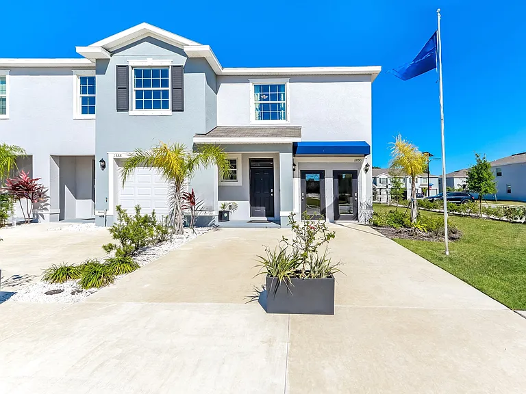 11858 Mountain Retreat Ln — Photo 12