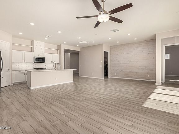 5th image of 3133 E SUNRISE Place