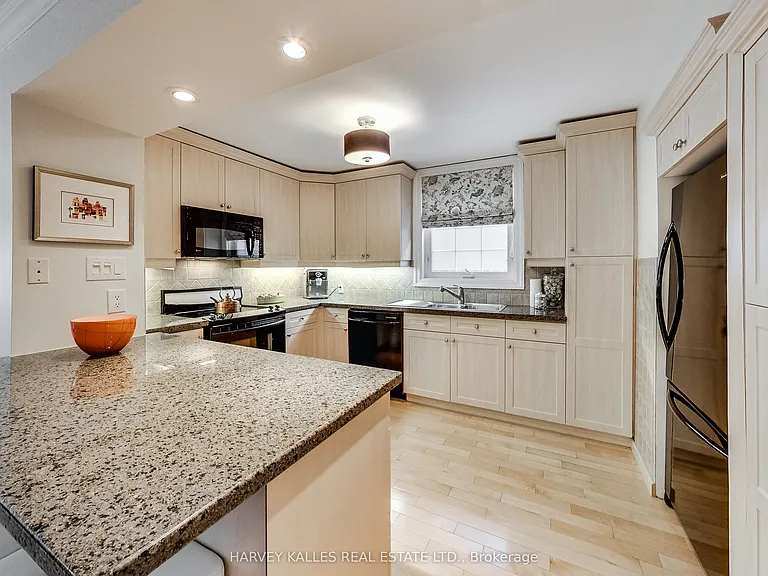 9 Highbourne Rd #MAIN — Photo 16
