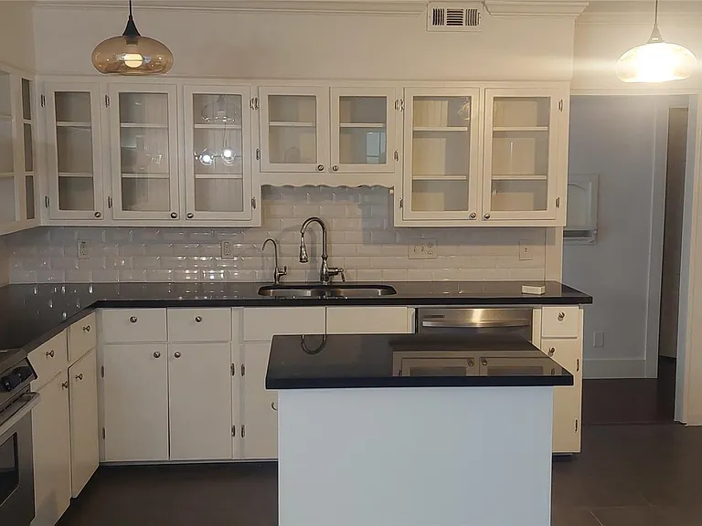 4629 Cedar Oaks Ln — Photo 16
