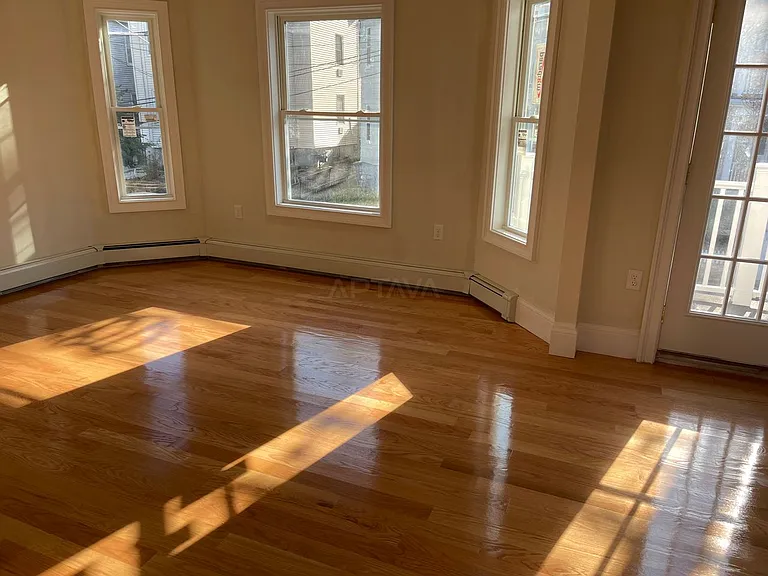 97 Hudson St #2 — Photo 6