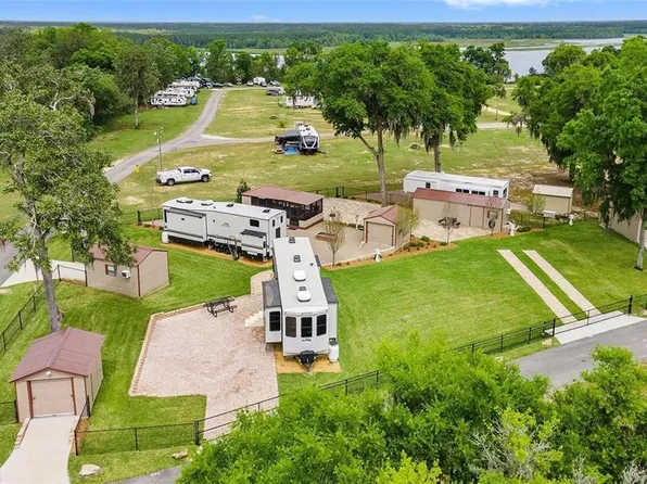 15991 NE 243rd Place Rd #203-204, Ocala, FL 34471