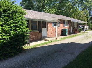 1208 Jackson Ave, Charleston, IL 61920