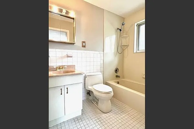 87 Cedar St #21 — Photo 8