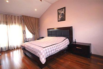 5th image of 74 Barlow Dr