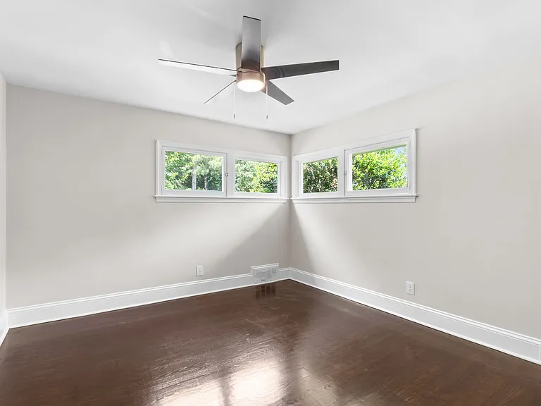 107 Lamb St — Photo 13