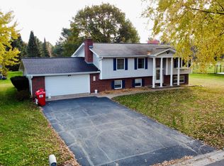 811 Sunset Dr, Antigo, WI 54409