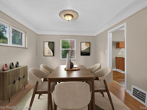 5th image of 6420 London St