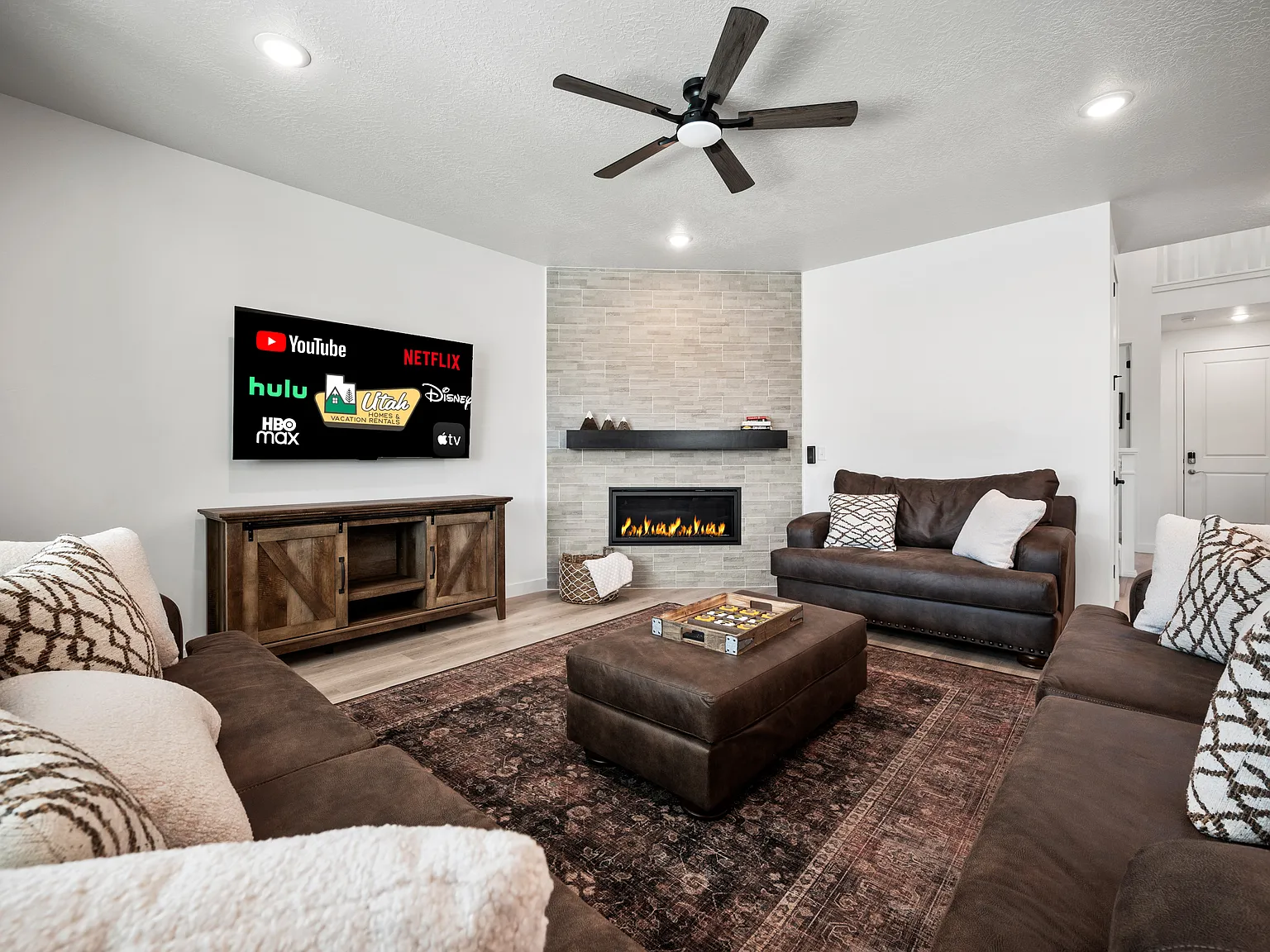 4 bed, $8,700 — Photo 1