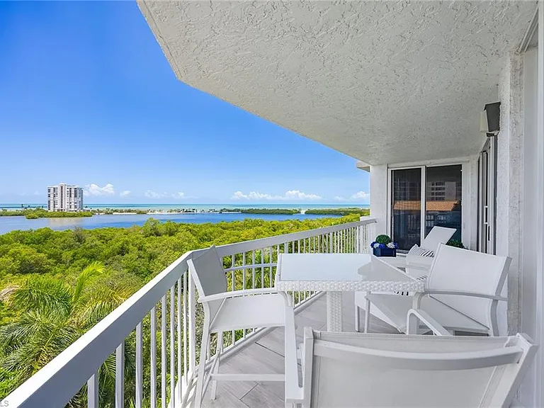 5501 Heron Point Dr #602 — Photo 26