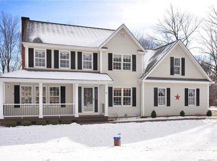 7 Trevor Ln, East Granby, CT 06026