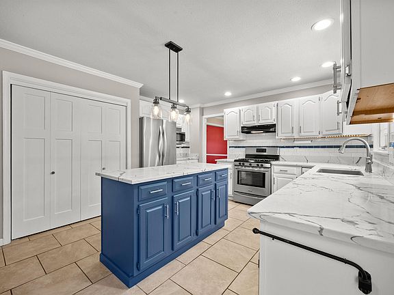 5th image of 14677 Lindy Dr