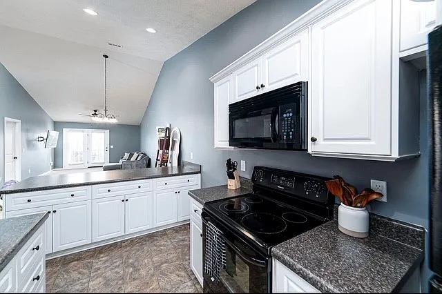 205 Haley Dr #205 — Photo 5