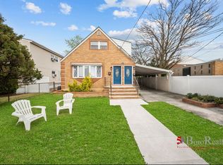 14733 249th St, Jamaica, NY 11422