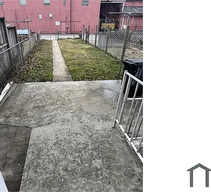 15 S Hawthorne Rd — Photo 26