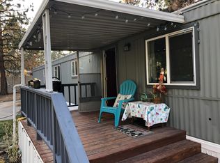 61040 S Queens Dr UNIT 17, Bend, OR 97702