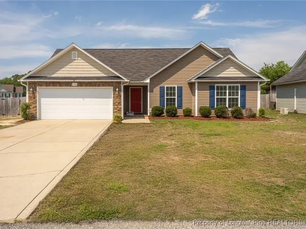1320 Snowy Egret Dr, Fayetteville, NC 28306