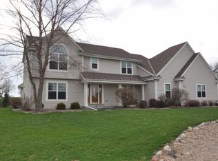 W344S8945 Whitetail Dr, Eagle, WI 53119