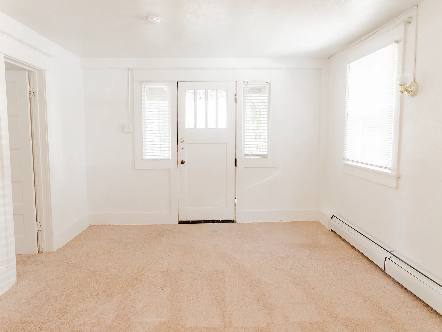 1 bed, $2,400 — Photo 3