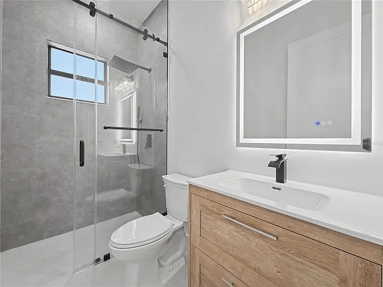 14687 Lillian Cir — Photo 35