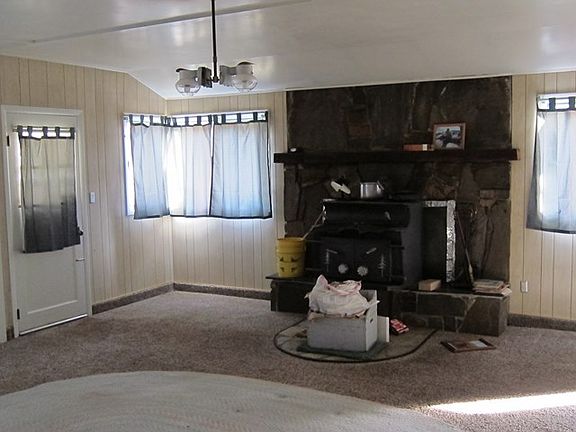5th image of 6 Owl Creek Ln