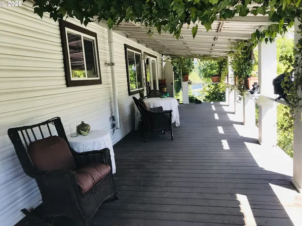 16300 SE Highway 224 Unit 42, Damascus, OR 97089