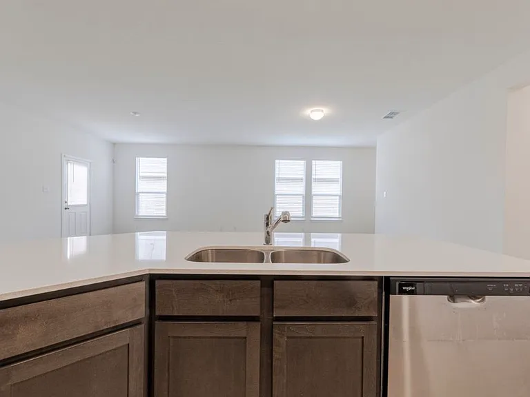 9507 Reinhartz Way — Photo 2