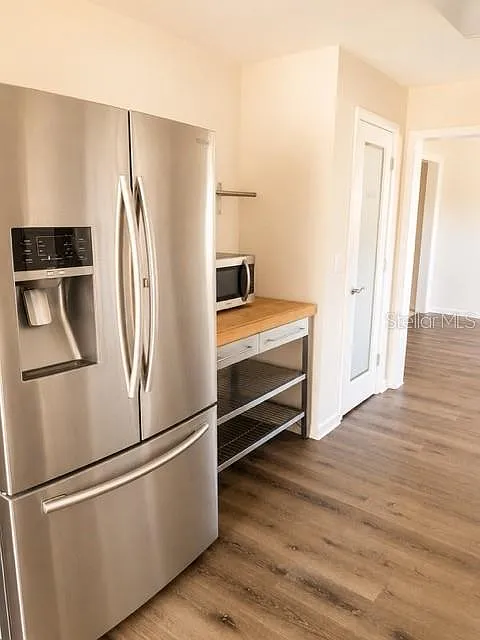 1 bed, 1.0 bath, 1000 sqft, $1,800 — Photo 3