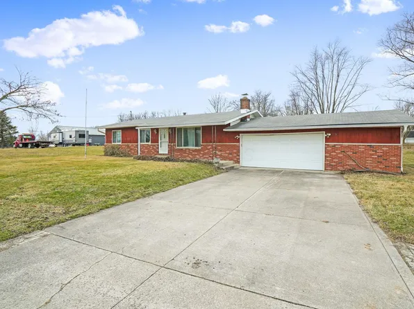 390 Houk Rd, Delaware, OH 43015