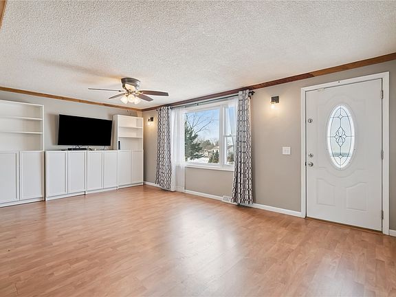 4th image of 317 Terrace Lane Dr