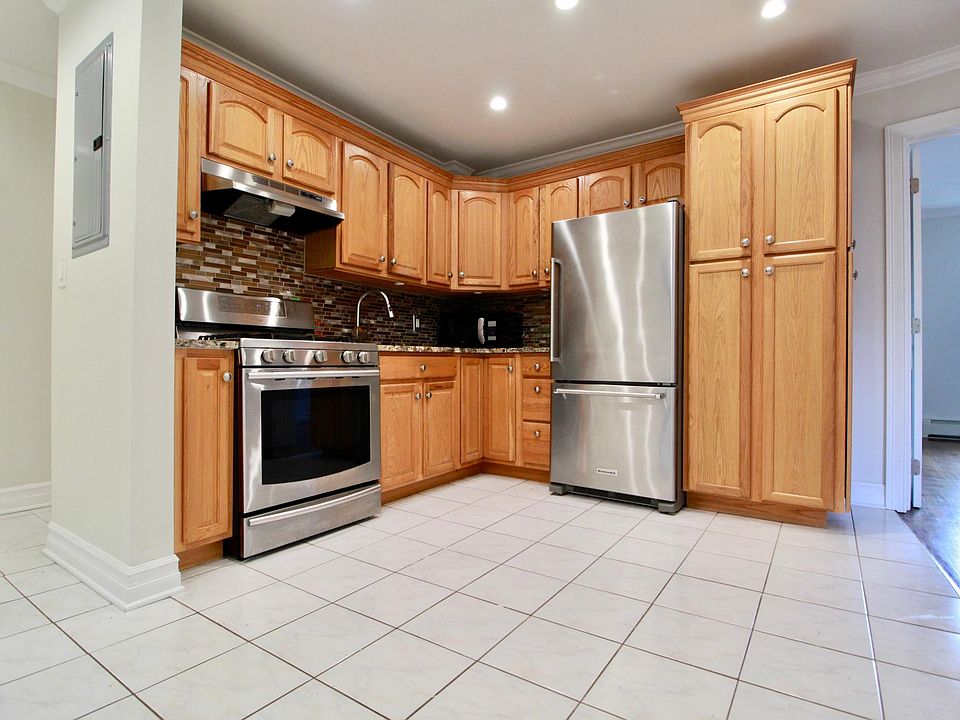 1st image of 67-14 73rd Pl #1DUPLEX