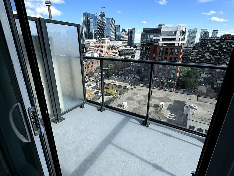 543 Richmond St W #LP22 — Photo 11