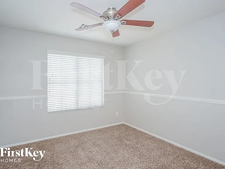 5333 Carlsbad Heights St — Photo 10
