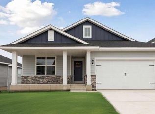 2926 Trinity Dr, Shakopee, MN 55379