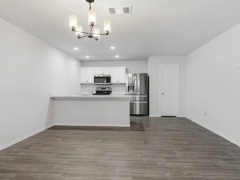 853 Eagles Nest Dr — Photo 9