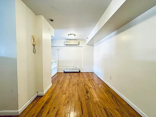 Rented by Metropolitan Property Group | media 14