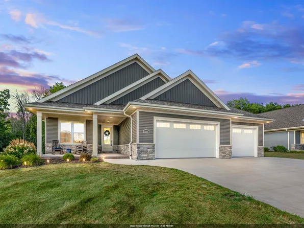 2608 Canvasback Dr, Menasha, WI 54952